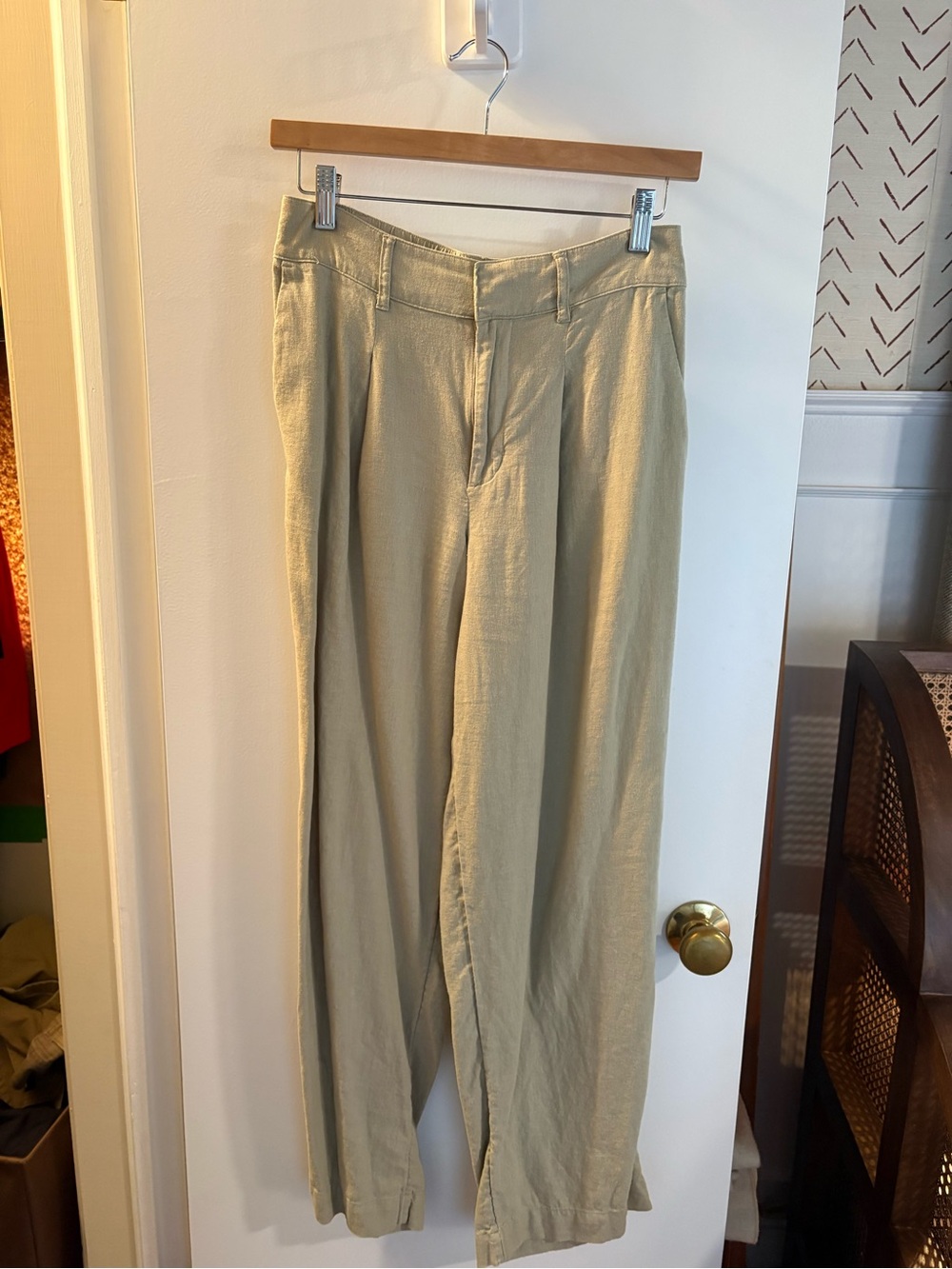 A new day | High Rise Pleated Trousers